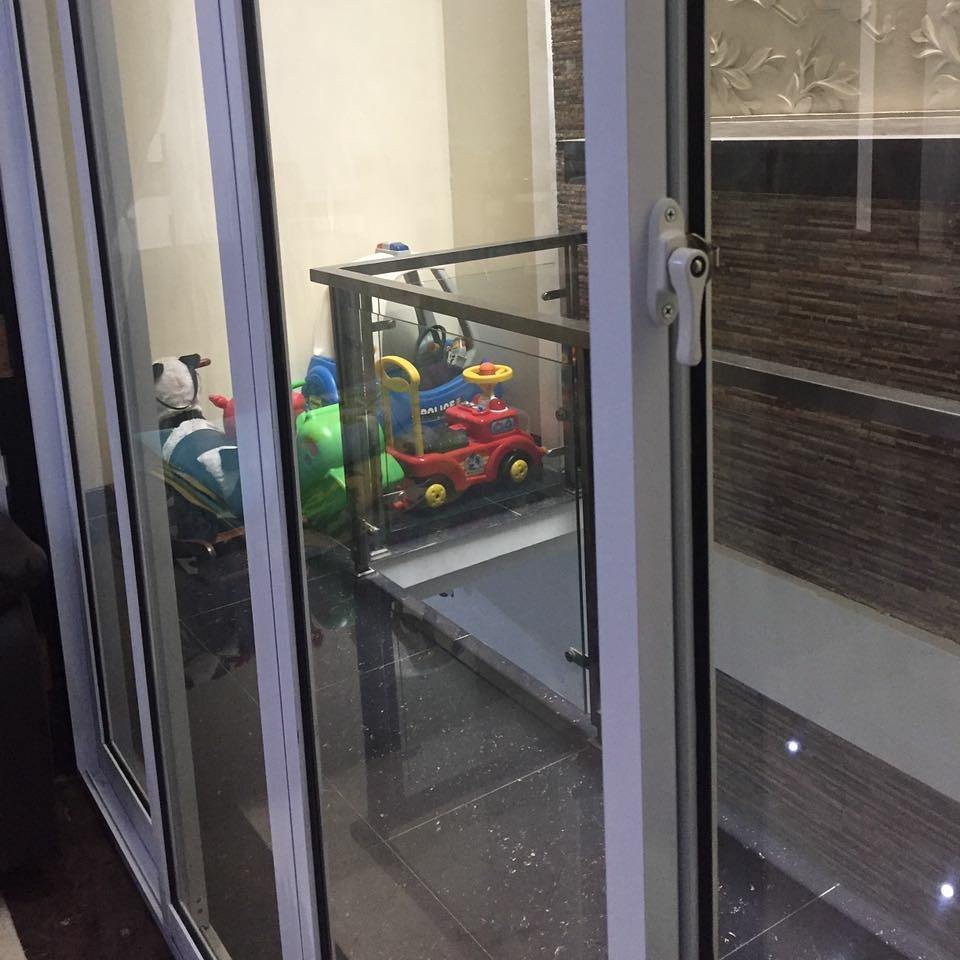 Pintu Lipat Aluminium