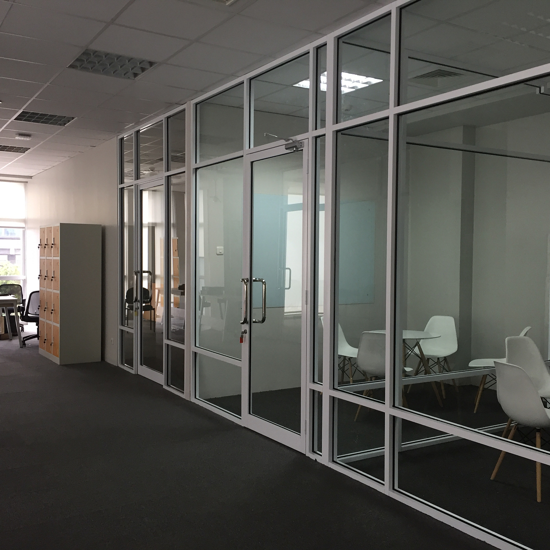 Partisi Kantor Modern